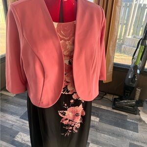 Elegant Pink and Black Floral Midi Dress